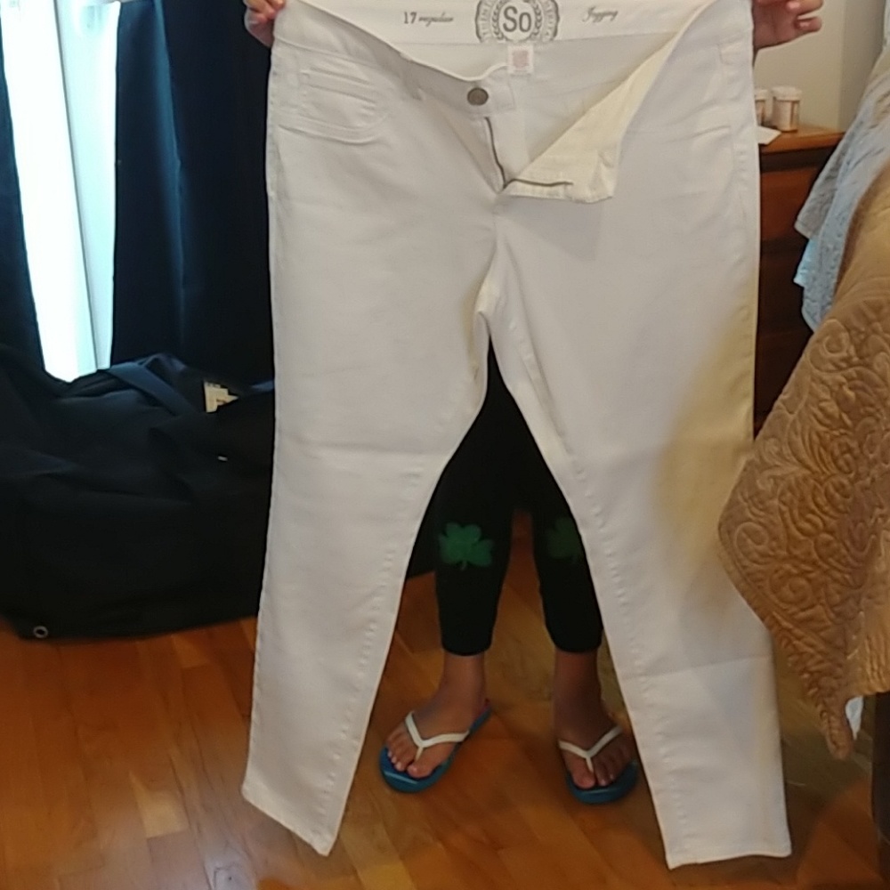 White stretch jeggings